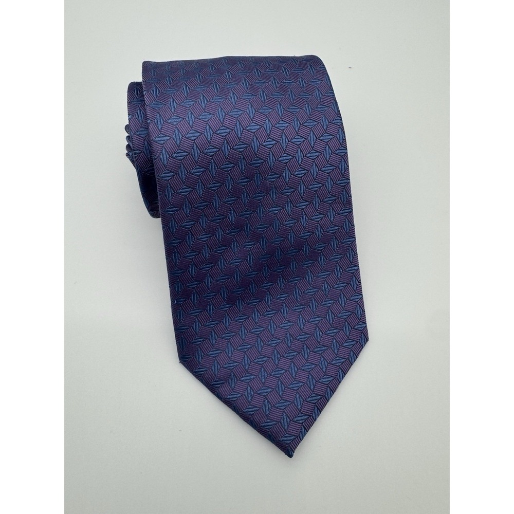 Claiborne 100% Silk Tie Purple Blue Geometric Pattern Classic‎ Mens Necktie